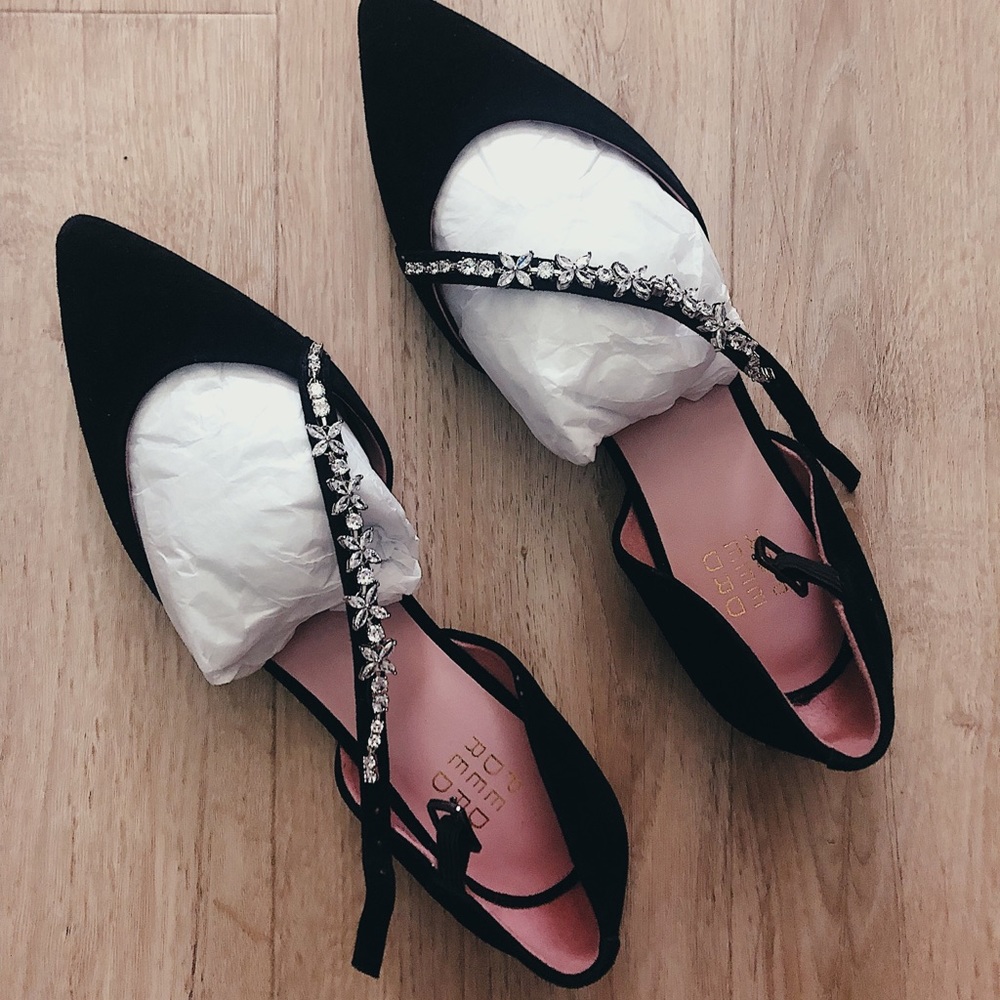 Crossover Strap Flats